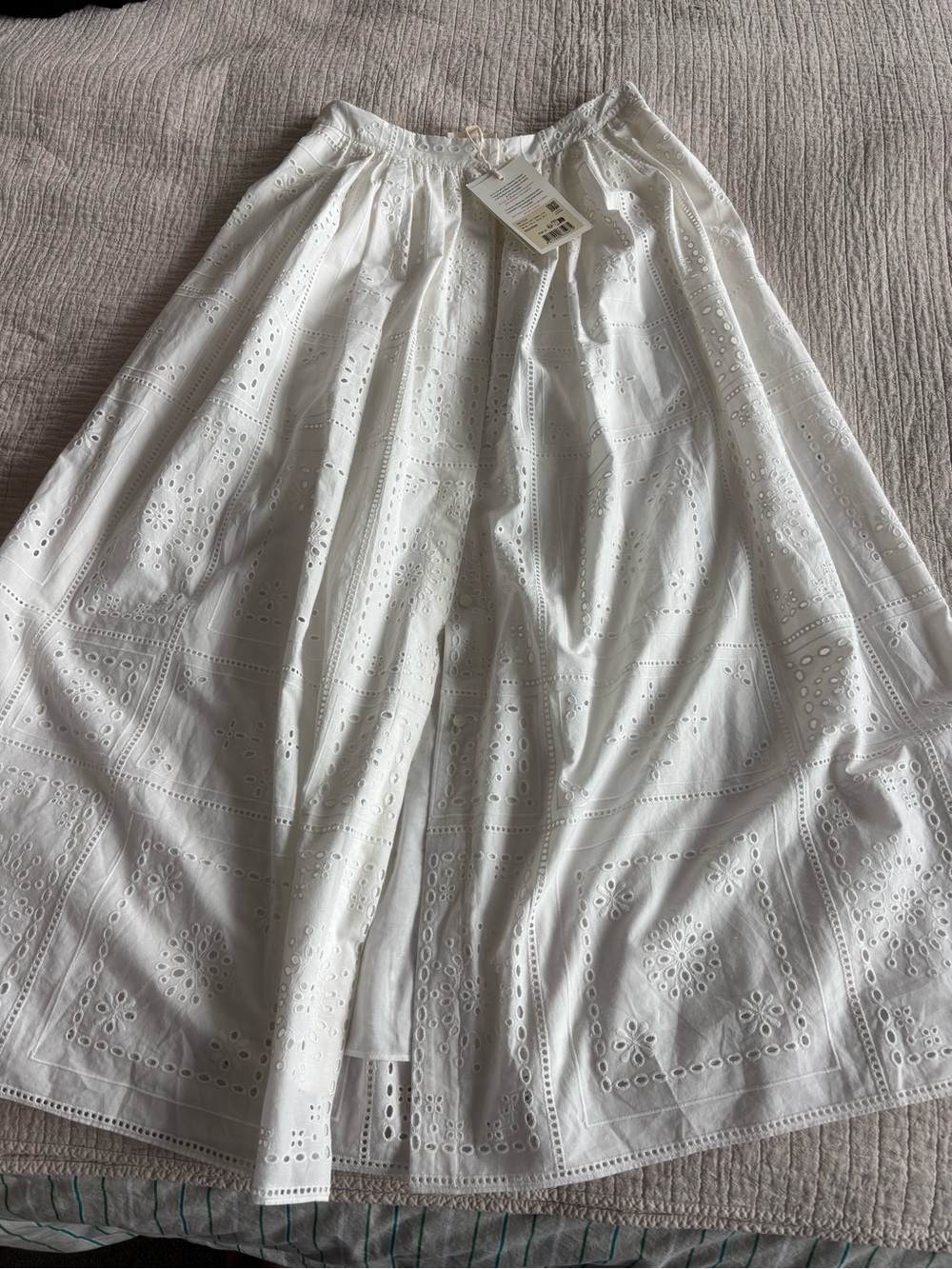 NWT Sézane Nicole Skirt in Ecru Hankie Solid Embroidery Soze 4/36 - Picture 5 of 7